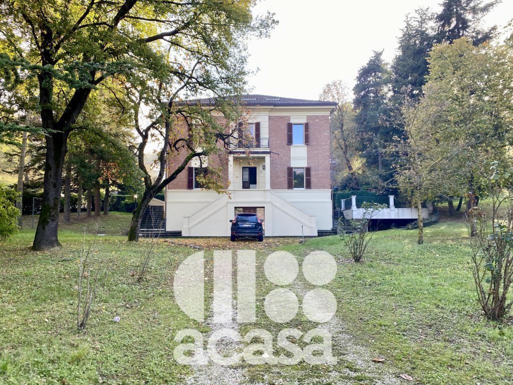 VILLA SIGNORILE STILE LIBERTY