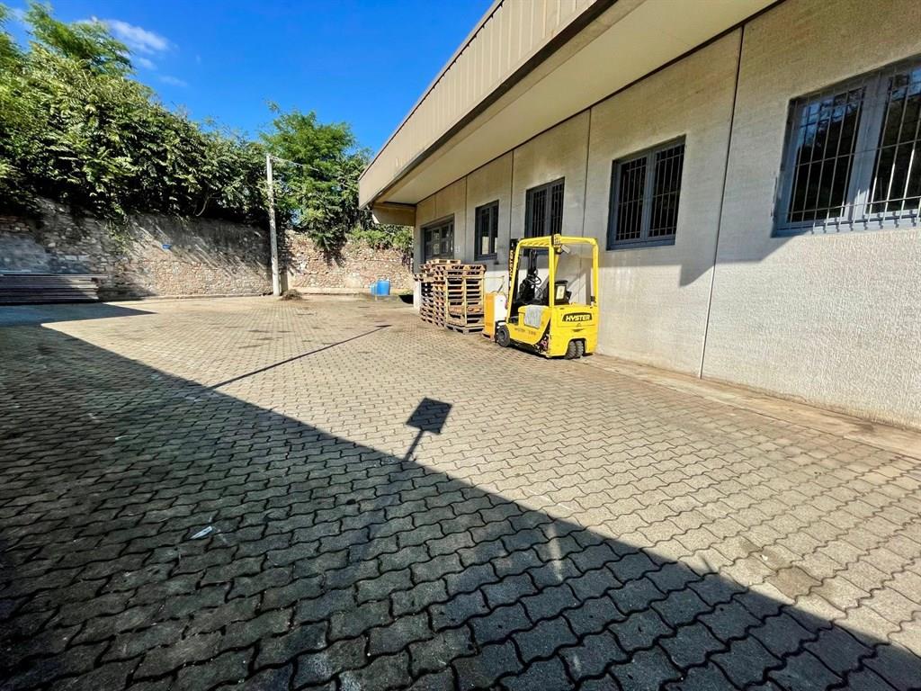 va2800 - capannone indipendente / laboratorio categoria D1 mq 600 + area esterna