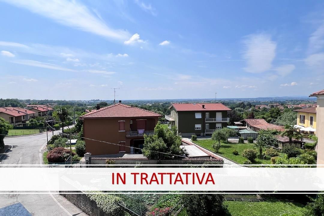 MONOLOCALE CON CUCINA SEPARATA, CANTINA E POSTO AUTO