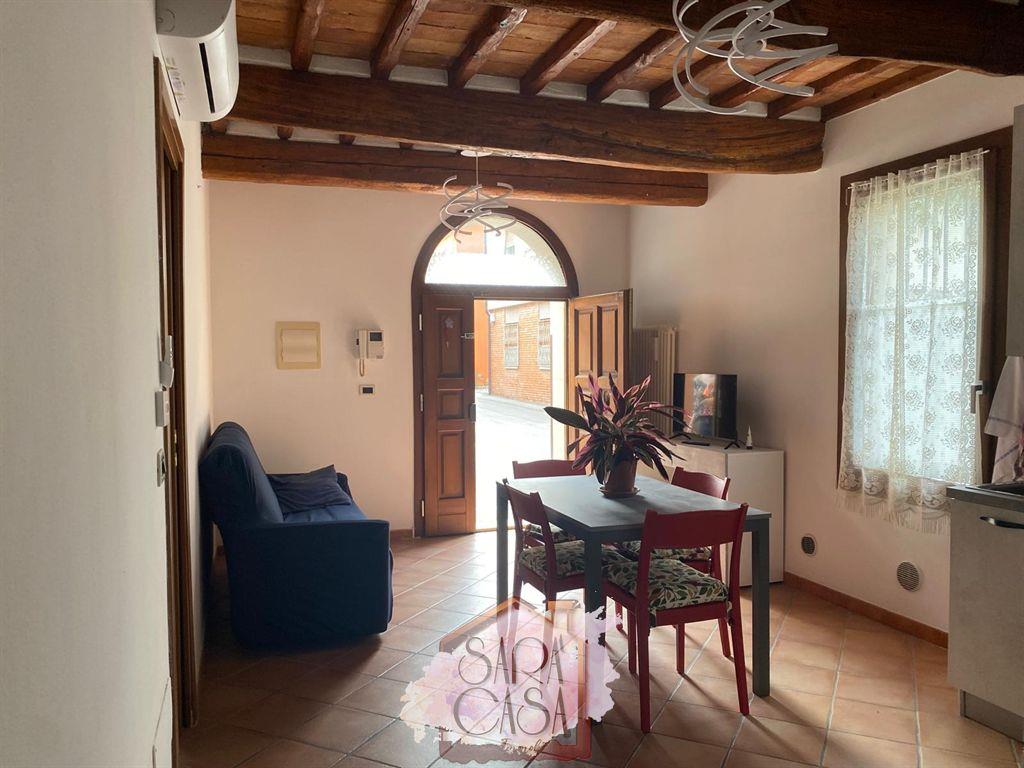 APPARTAMENTO CON INGRESSO INDIPENDENTE NEL CUORE DEL CENTRO