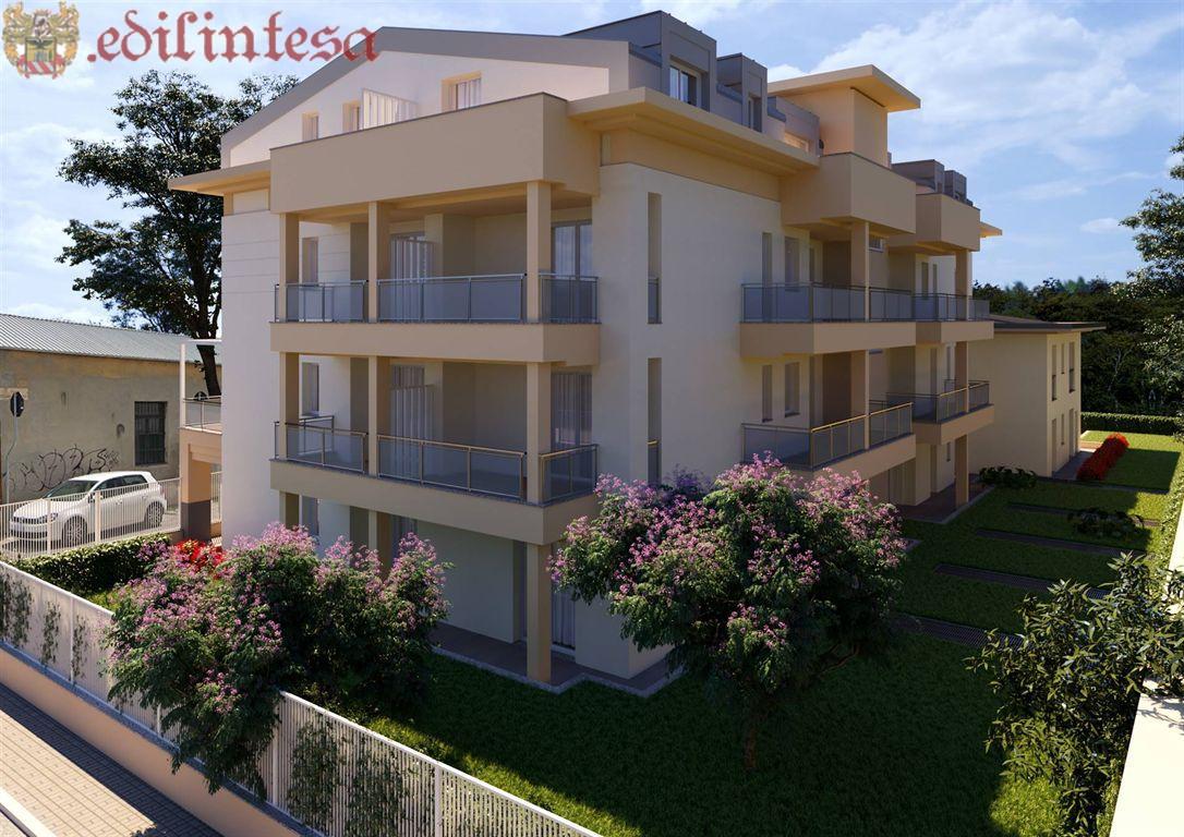 Quadrilocale o Trilocale ampio  favoloso con terrazzo con posto auto compreso
