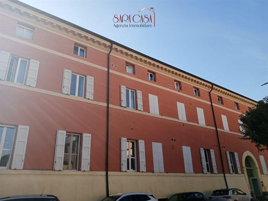 APPARTAMENTO CON TERRAZZO E CANTINA