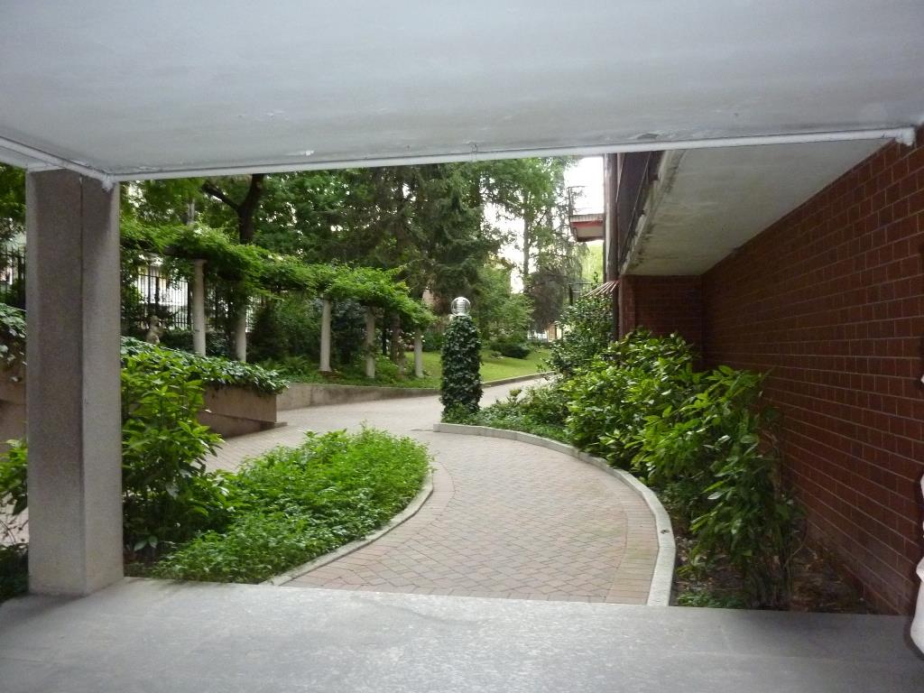 Monolocale parzialmente arredato Viale Ripamonti Milano