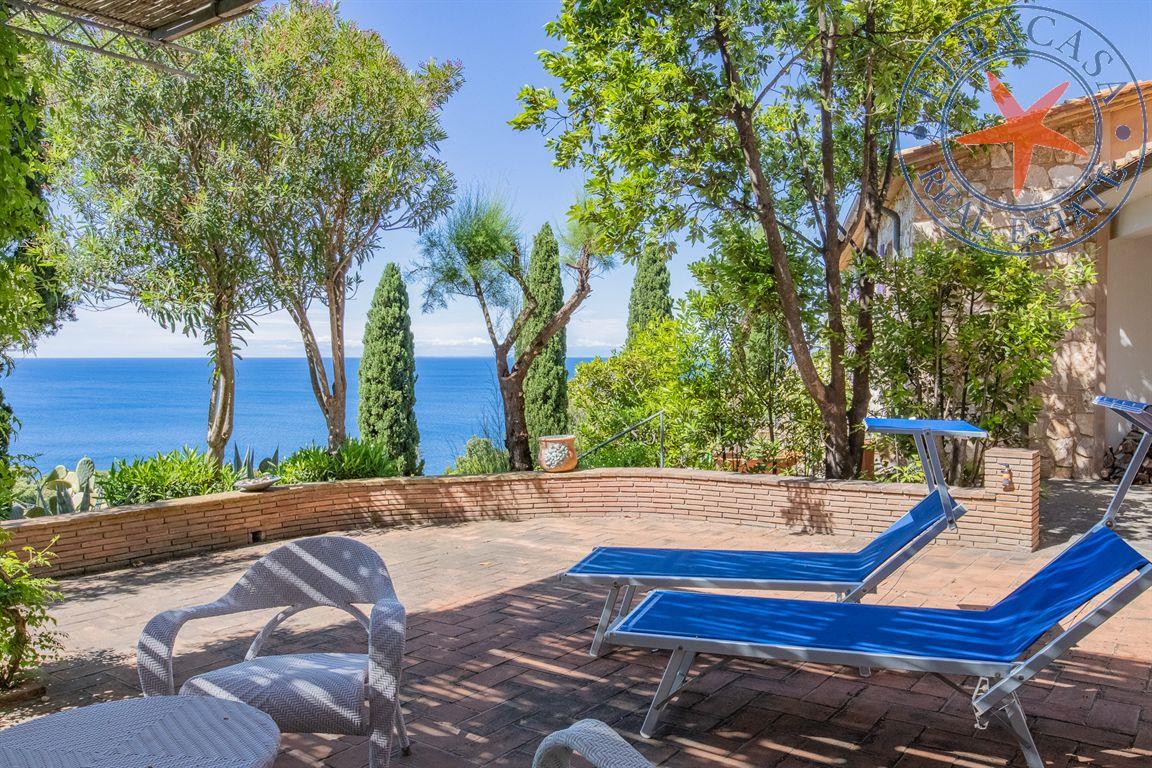 CAPOLIVERI - ELBA - VILLA DI CHARME VISTA MARE