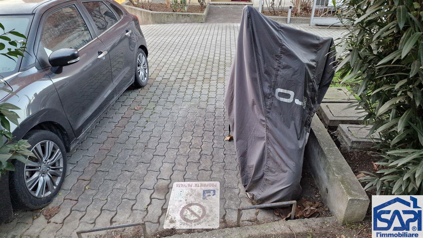 Affitto Posto Moto Scoperto a Milano - Via Mecenate