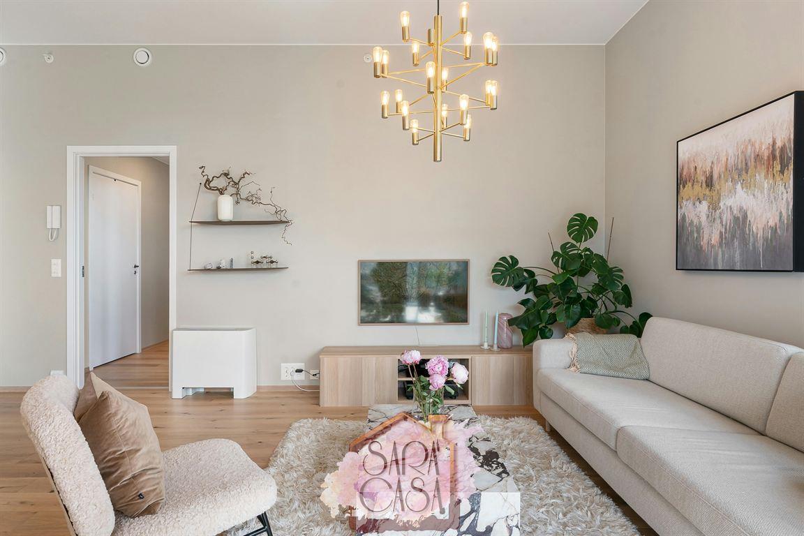 APPARTAMENTO CON DUE CAMERE DA LETTO E CORTE PRIVATA