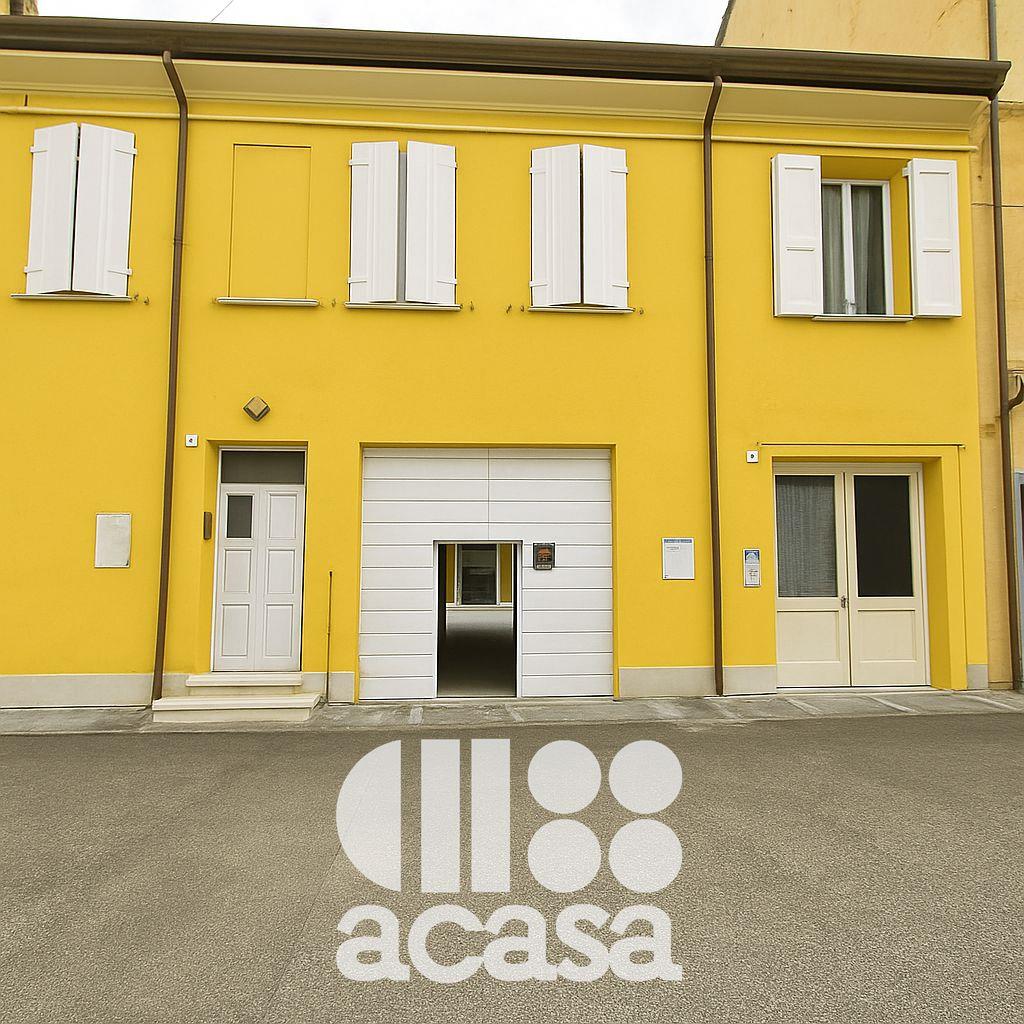 casa abbinata in centro città