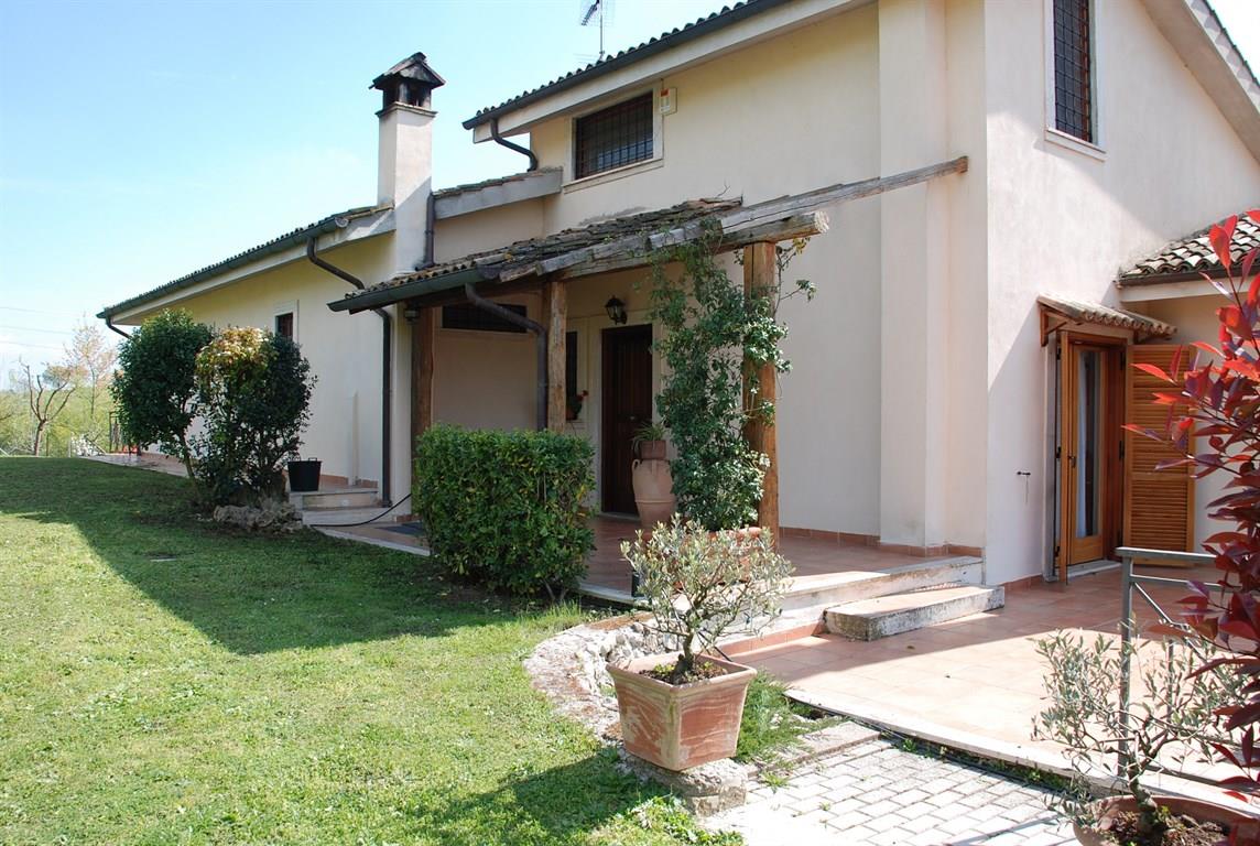 SPLENDIDA VILLA INDIPENDENTE