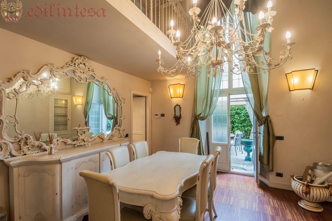 Unità abitativa di lusso nel complesso storico e di pregio in Villa Prinetti