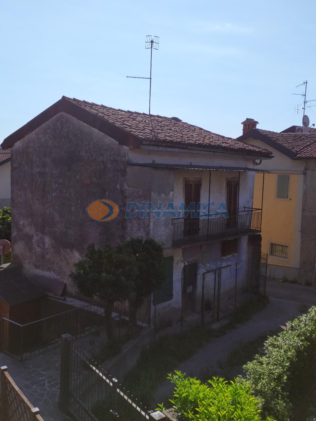 CASA INDIPENDENTE A AMBIVERE (BERGAMO)