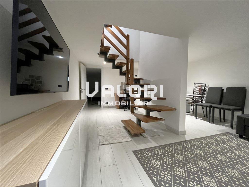 CASA ABBINATA COMPLETAMENTE RISTRUTTURATA E INDIPENDENTE TERRA/CIELO