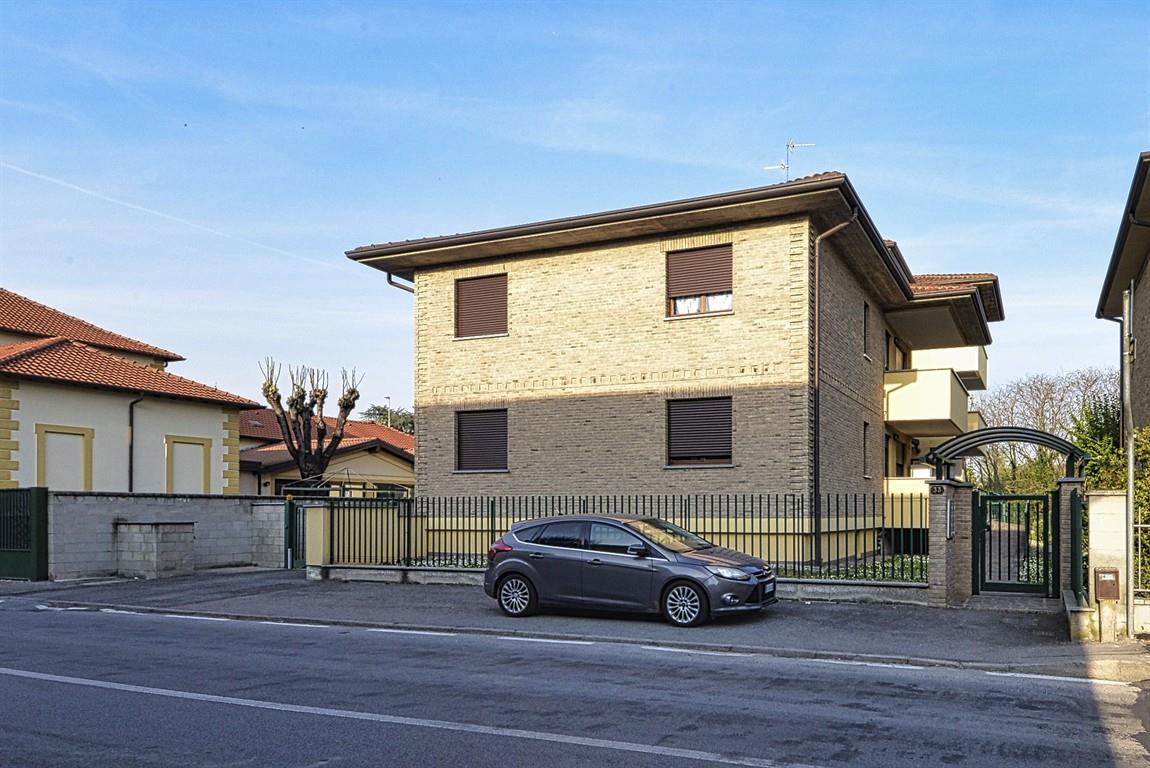 BELLISSIMO BILOCALE CON BOX A SOLARO