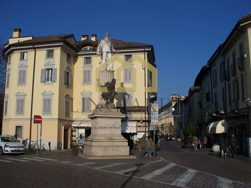 UFFICIO RISTRUTTURATO IN AFFITTO – CORSO VITTORIO EMANUELE