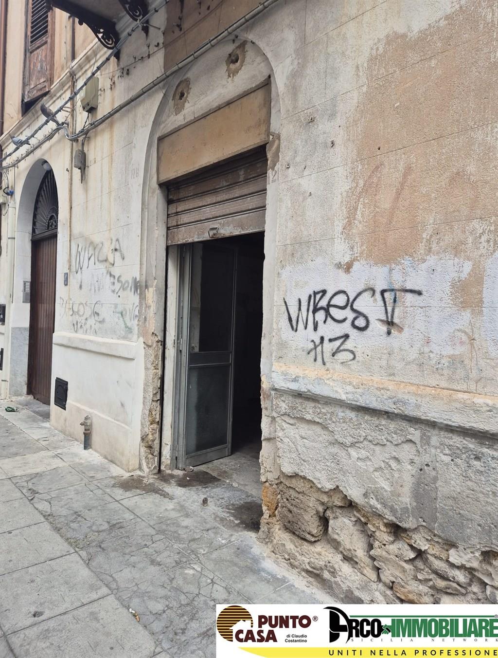vendita 80 mq da ristrutturare – Via Vito La Mantia, Palermo