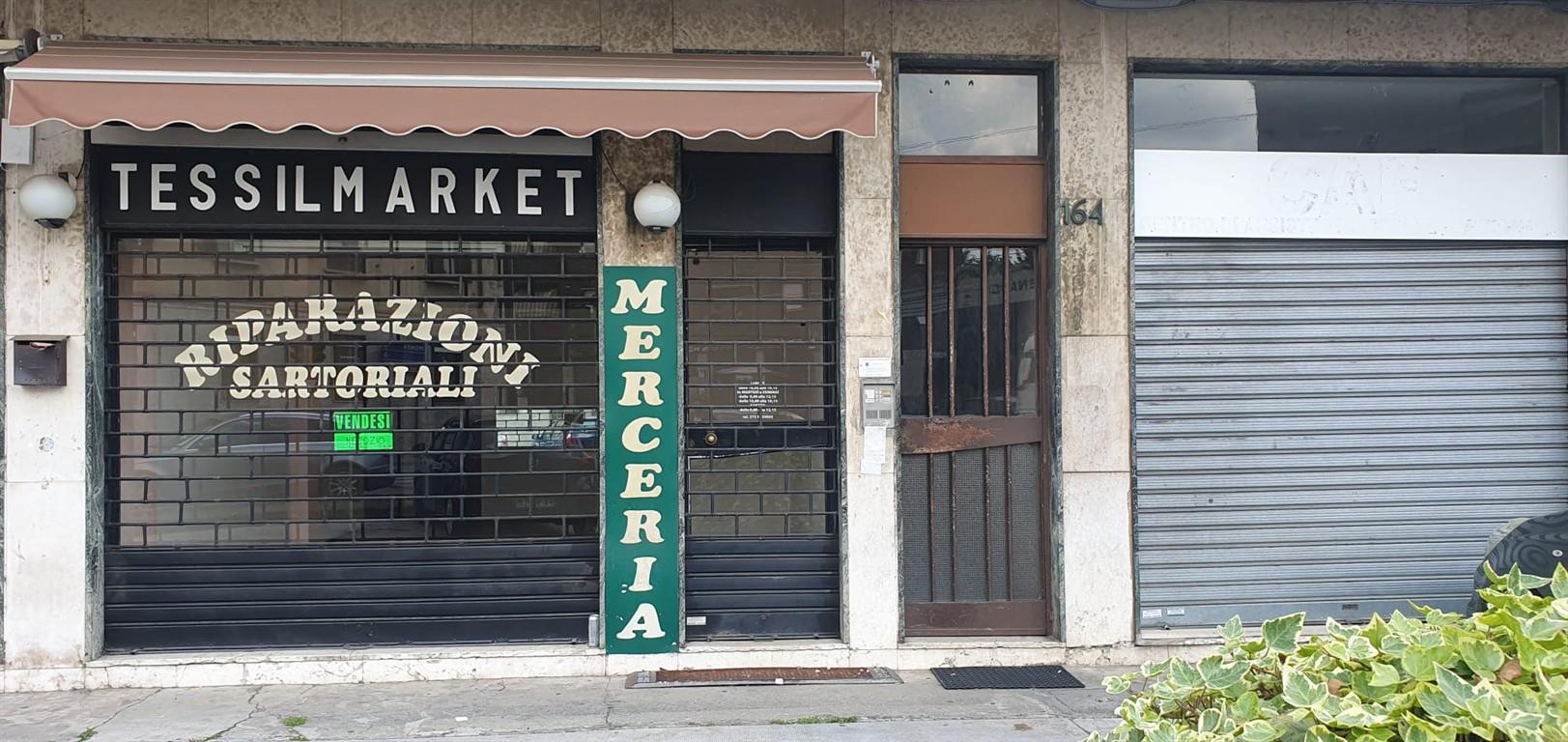 LOCALE COMMERCIALE IN VENDITA