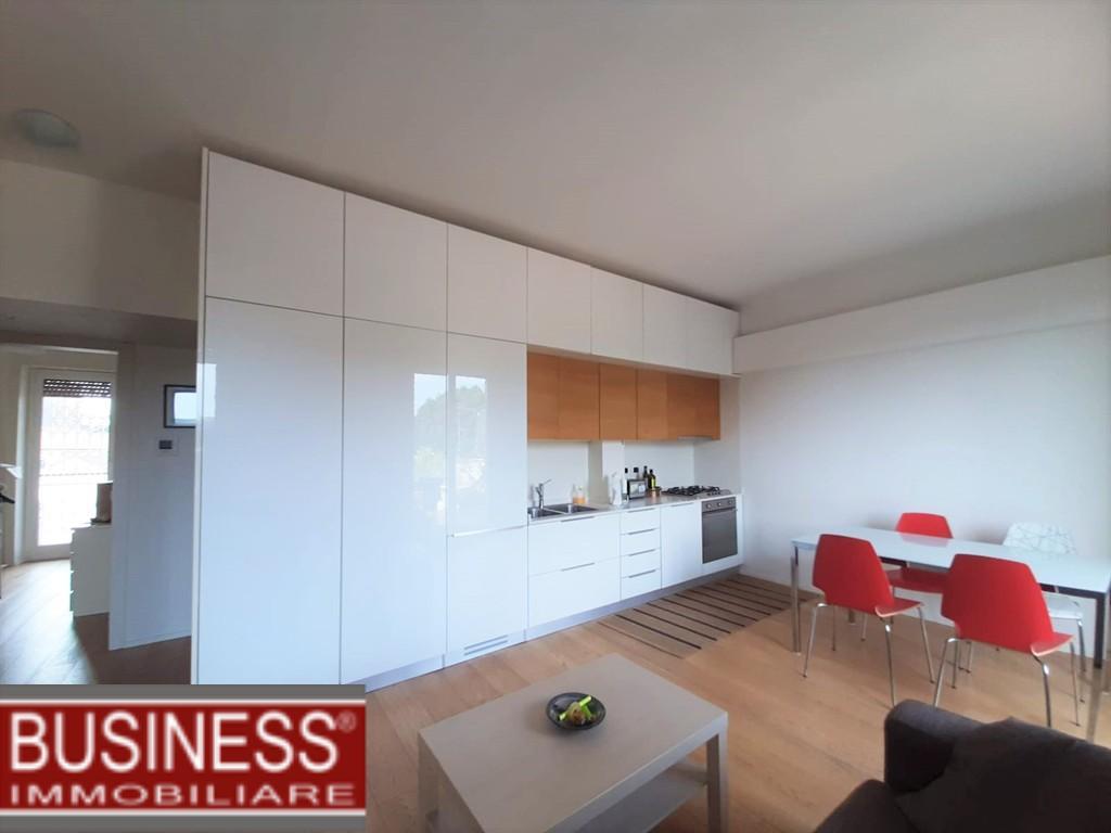 MILANO, FS LAMBRATE - TRILOCALE ARREDATO CON TERRAZZO