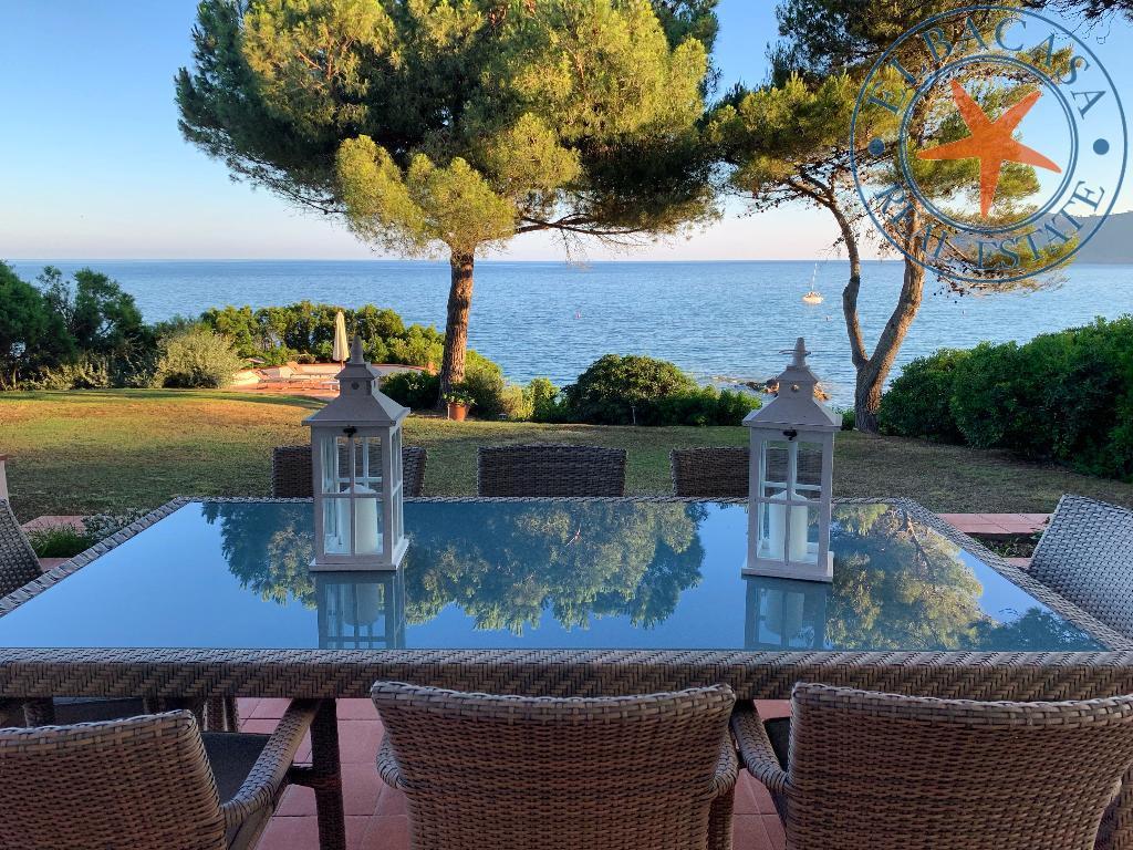 CAPOLIVERI - elba - Esclusiva villa fronte mare