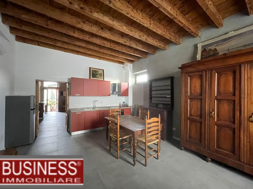 MILANO, FORZE ARMATE - AMPIO BILOCALE ARREDATO