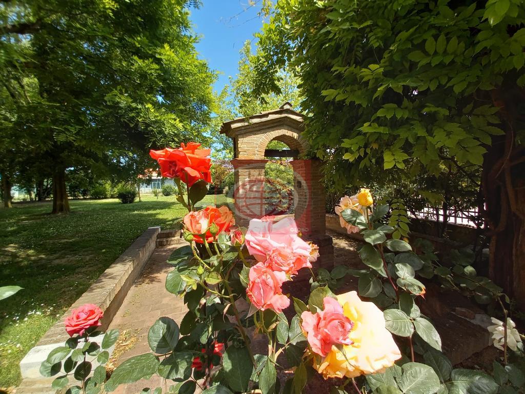 Cesena Nord, villa di ampia metratuira