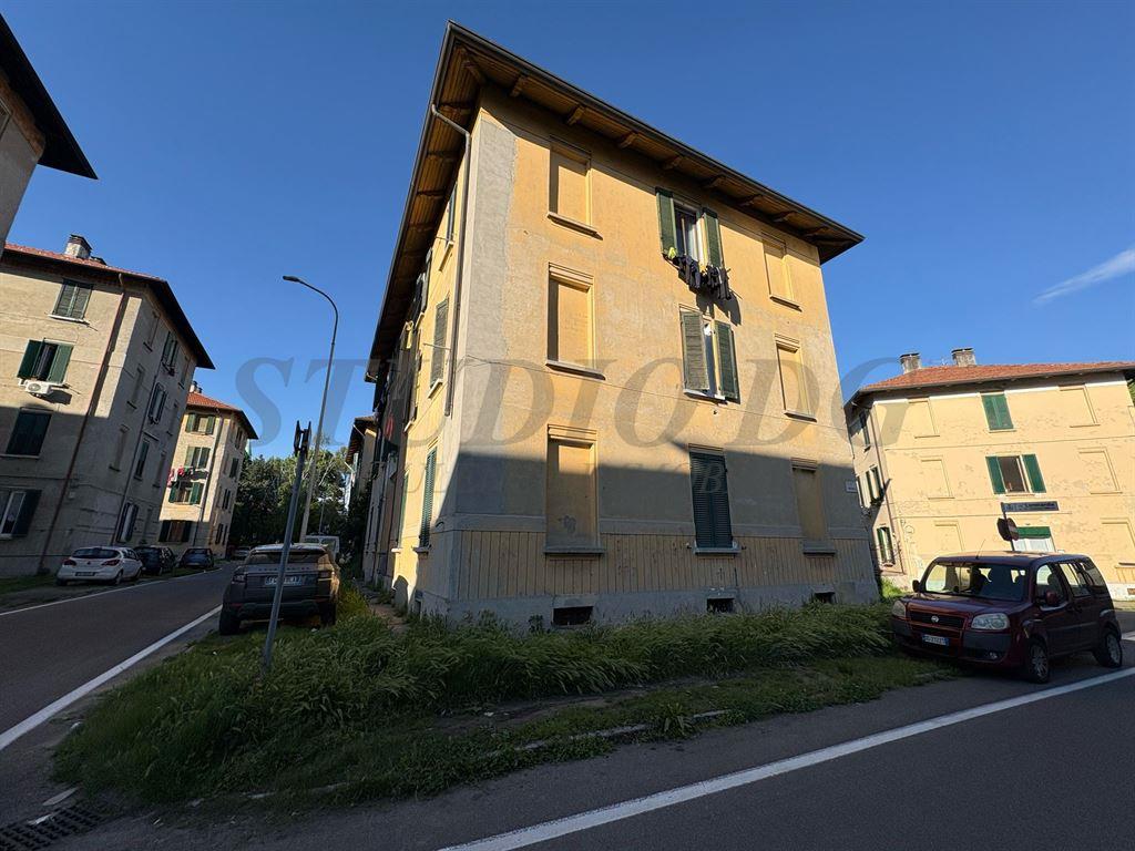 APPARTAMENTO DI DUE LOCALI CON CUCINA ABITABILE