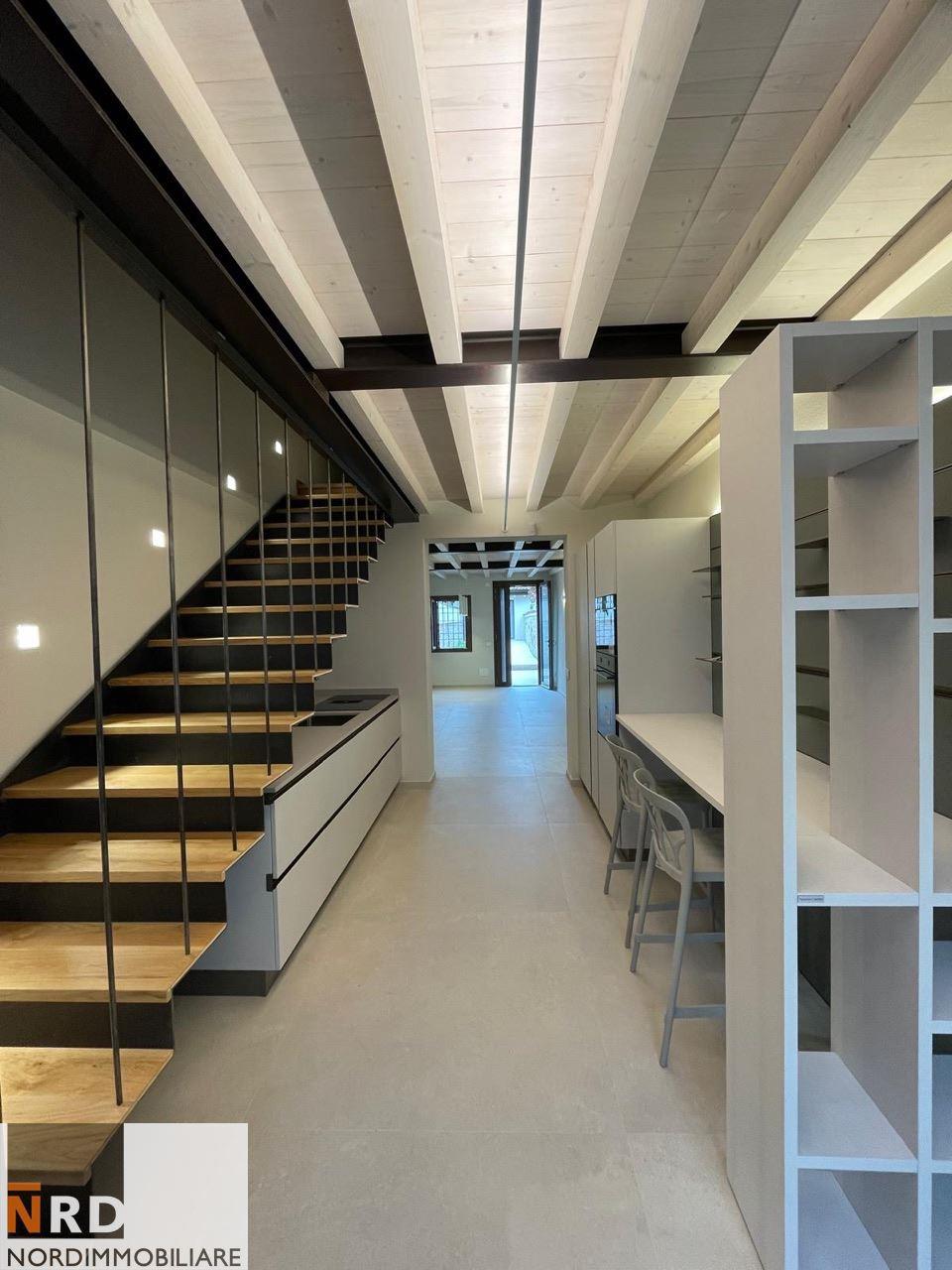 CASA MANTOVANA... DESIGN, CONFORT E PRIVACY NEL CUORE DI MANTOVA