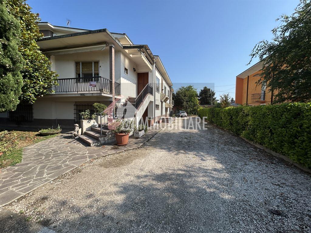 VILLA INDIPENDENTE A POCHI PASSI DAL CENTRO