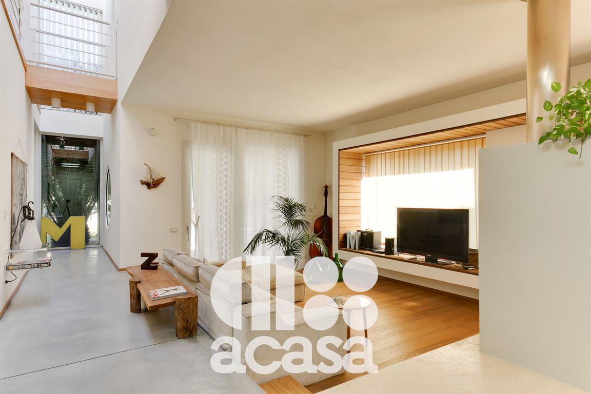 VILLA DA SOGNO A DUE PASSI DAL MARE