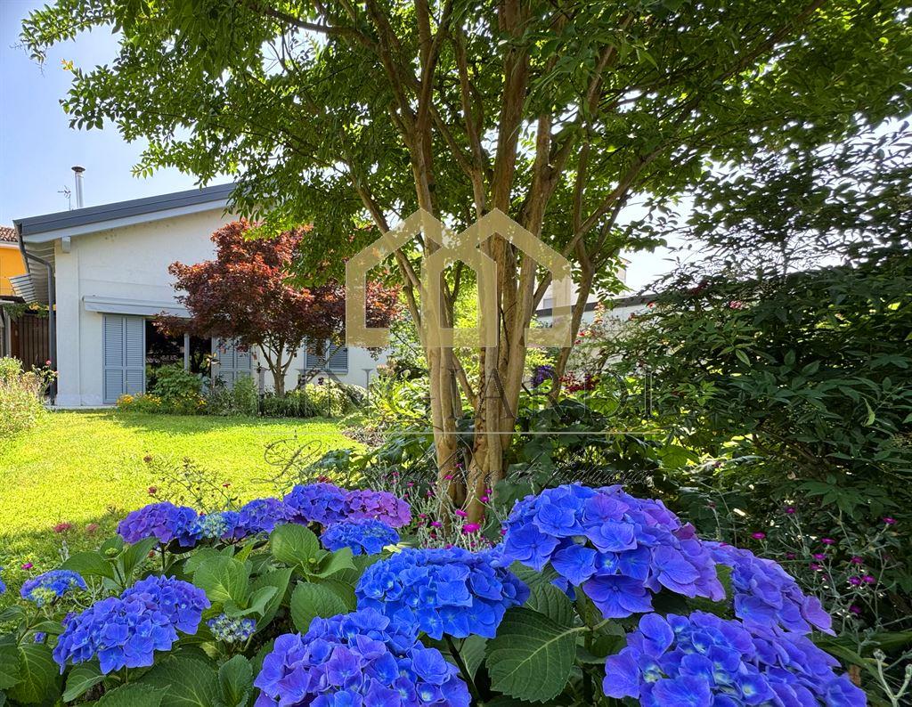 Lodi-Esclusiva Casa Indipendente in Classe A4 con Giardino