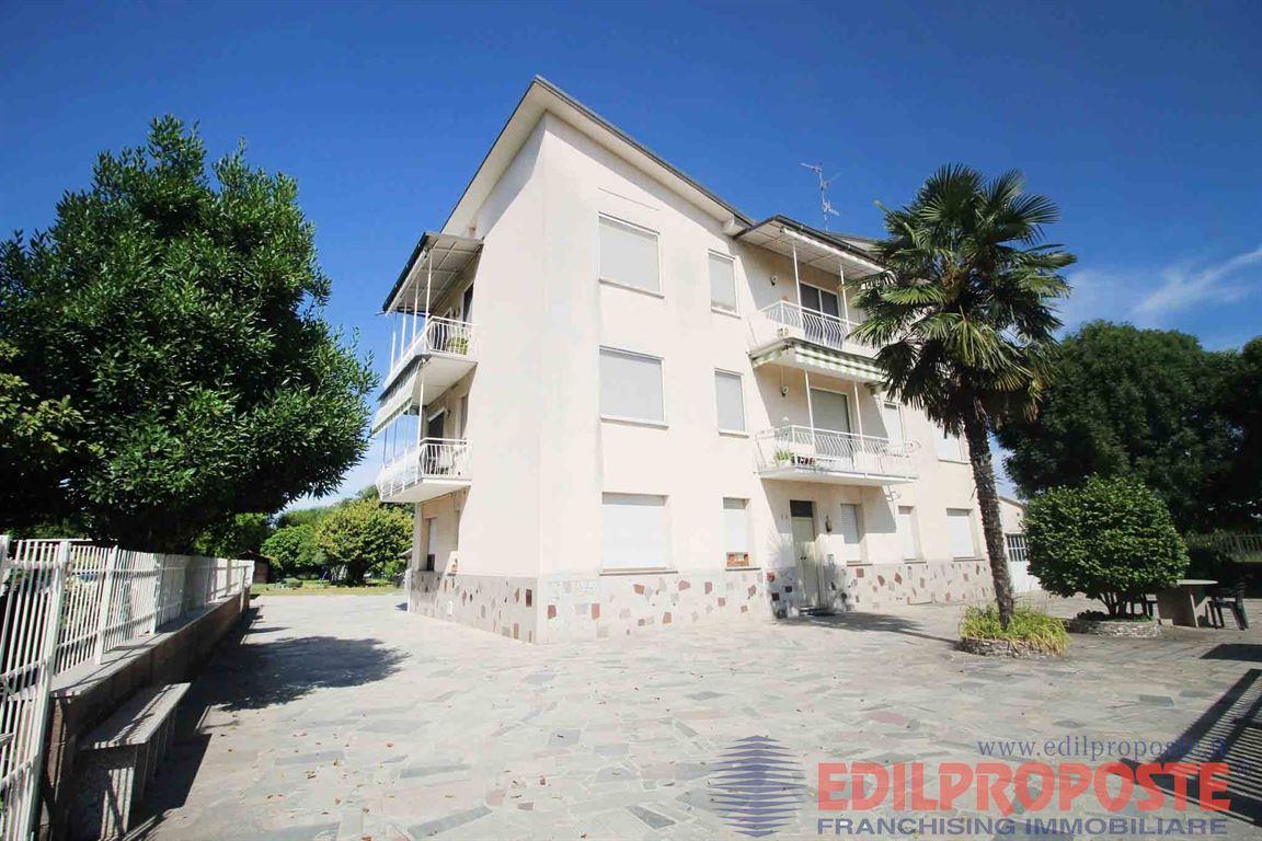 Appartamento 2 locali con Giardino e deposito