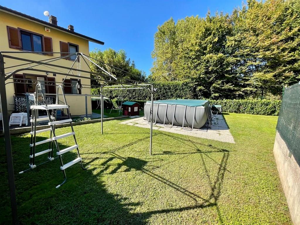 gl285 - villa di testa 4 locali - doppi servizi - giardno mq 400 - box doppio