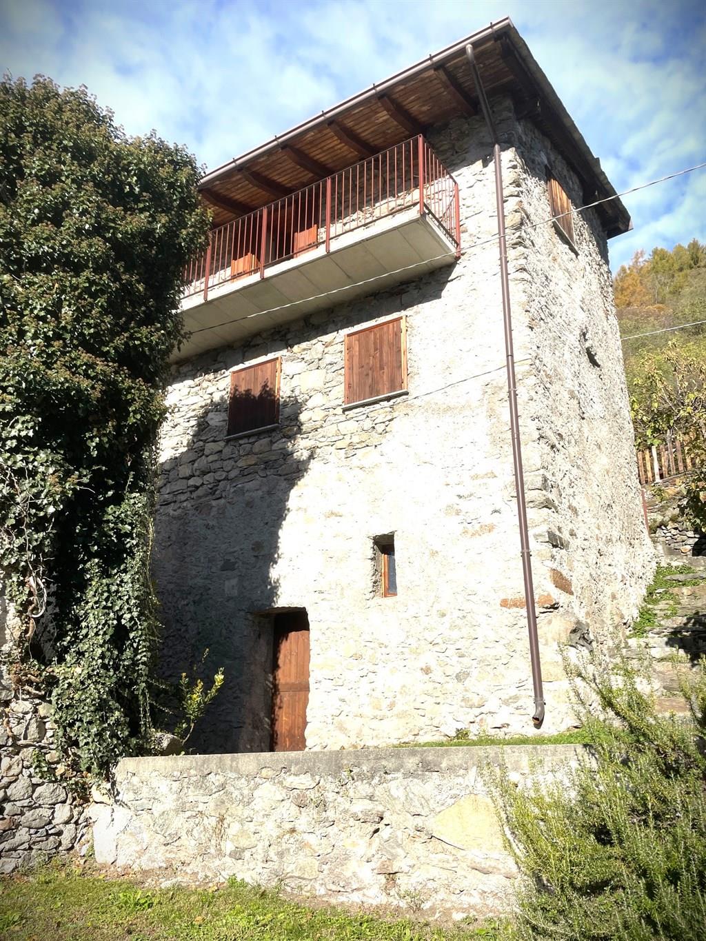 INTERA PROPRIETA' IN CASA STORICA con CANTINE  - POGGIRIDENTI - SONDRIO