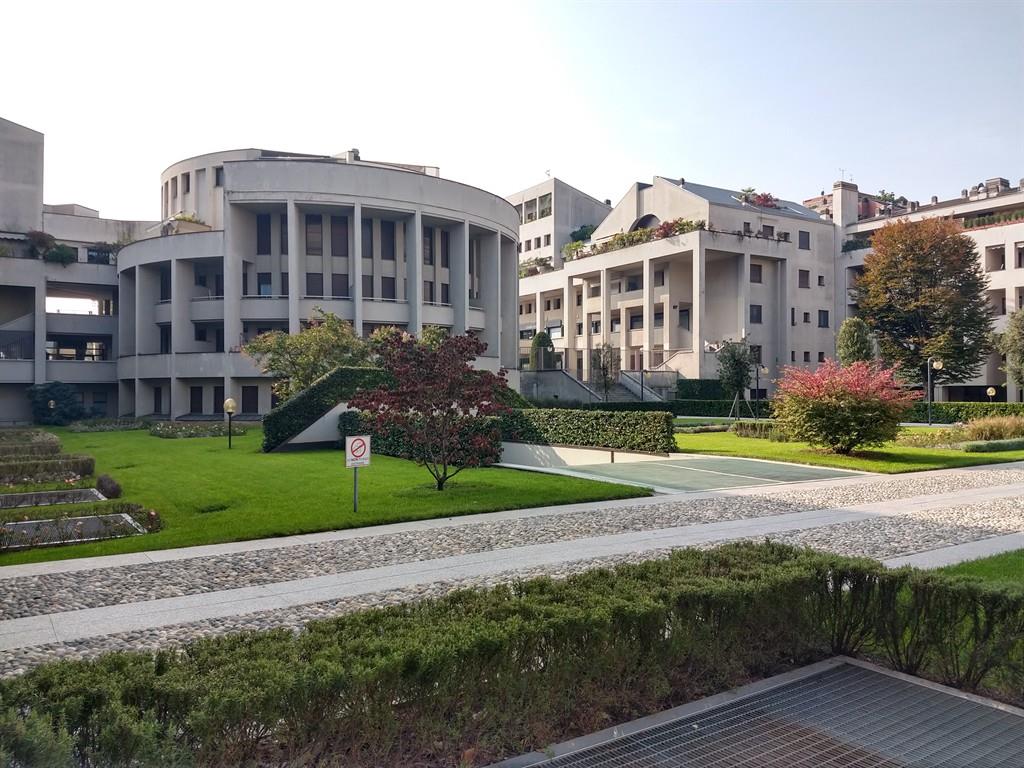 MONZA Parco - ampio quadrilocale con terrazzi