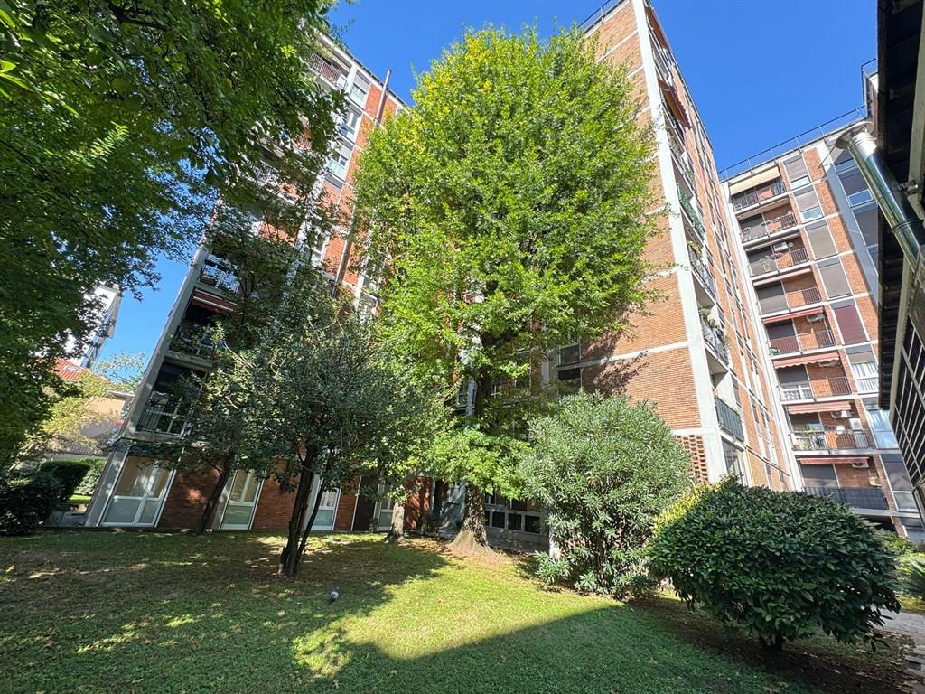 MONZA Triante - VENDESI appartamento due locali