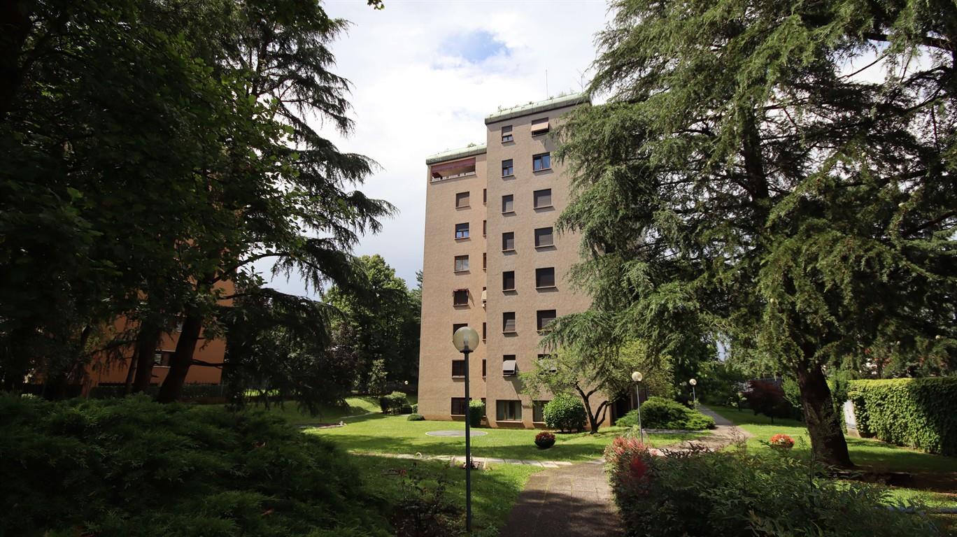 MONZA TRIANTE - Ufficio di rappresentanza di ampia superficie