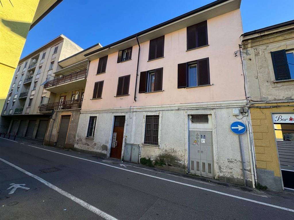 Lissone centro - VENDESI appartamento 3 locali con box