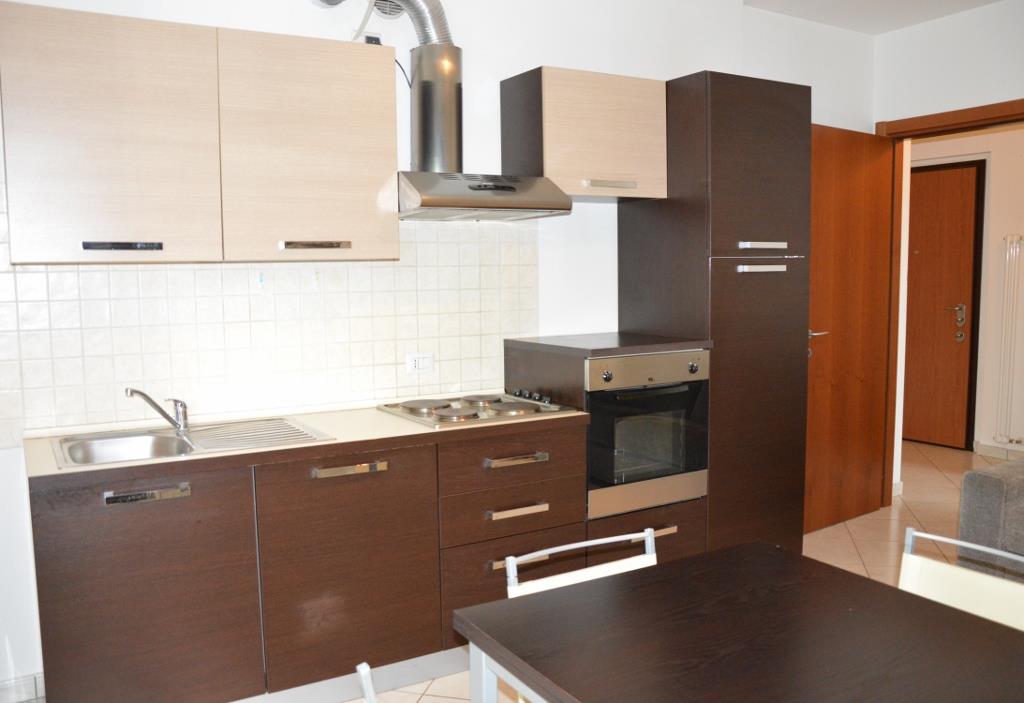 CONCOREZZO RECENTE MONOLOCALE ARREDATO