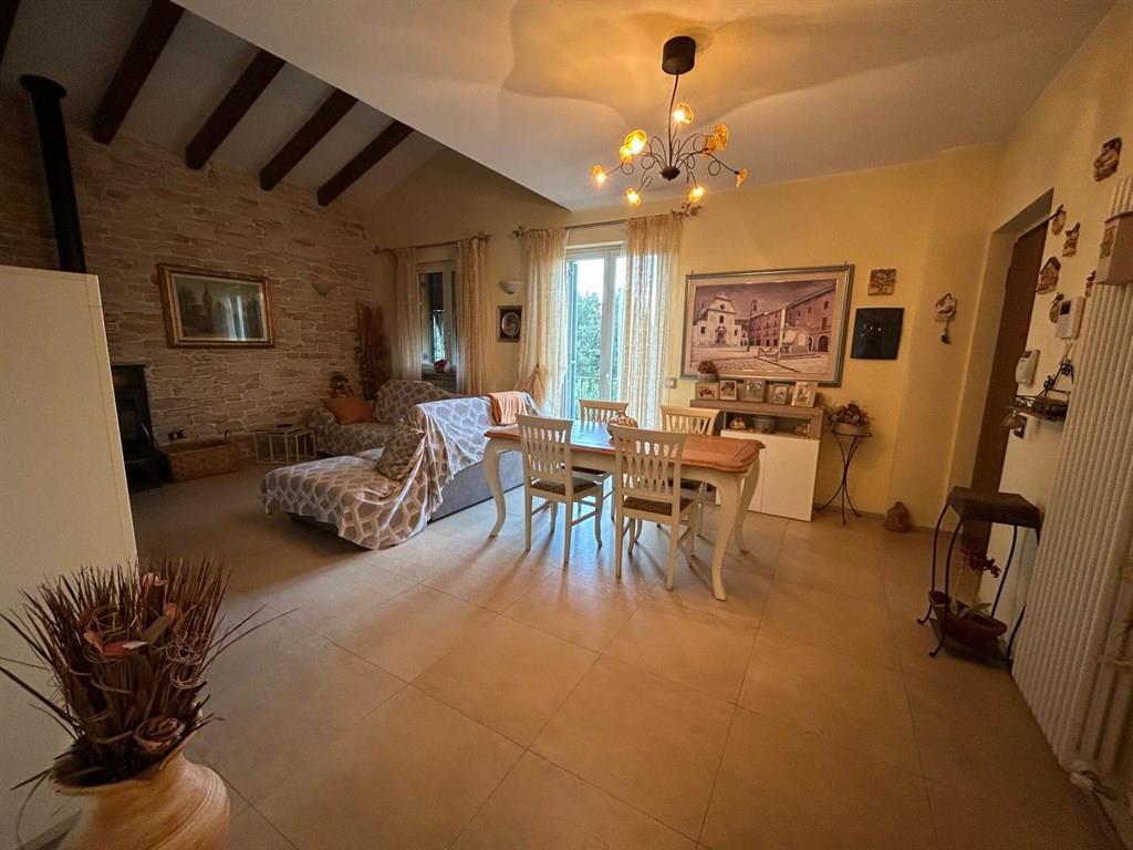 Villa in vendita in Via Genova