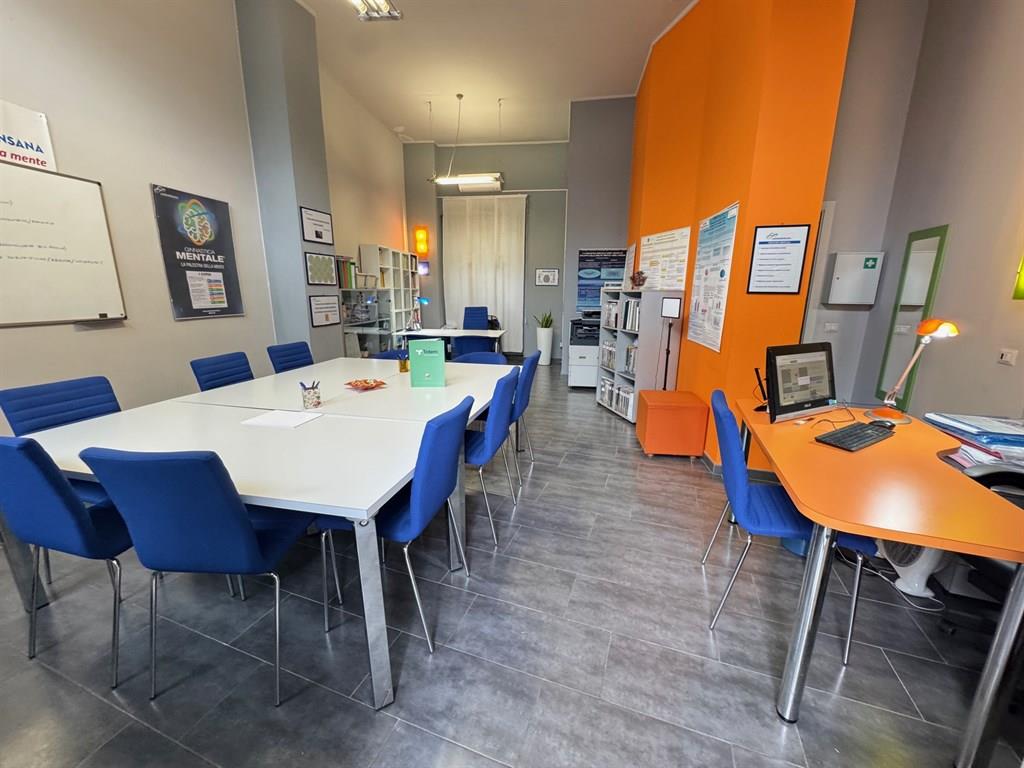 Monza San Biagio - VENDESI UFFICIO