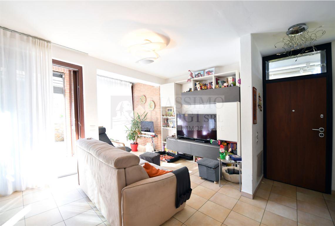 SIENA NORD: ZONA FORNACELLE. Terratetto di recente costruzione con giardino