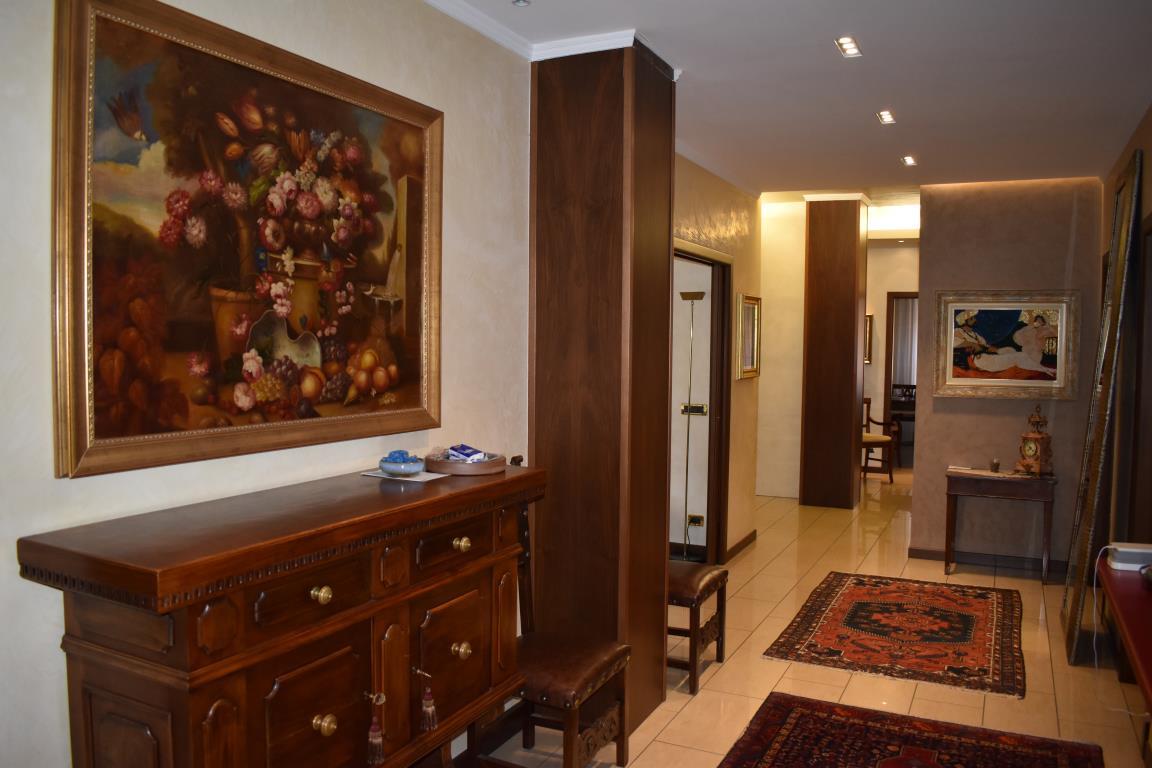 Appartamento di ampia metratura in vendita a Bologna