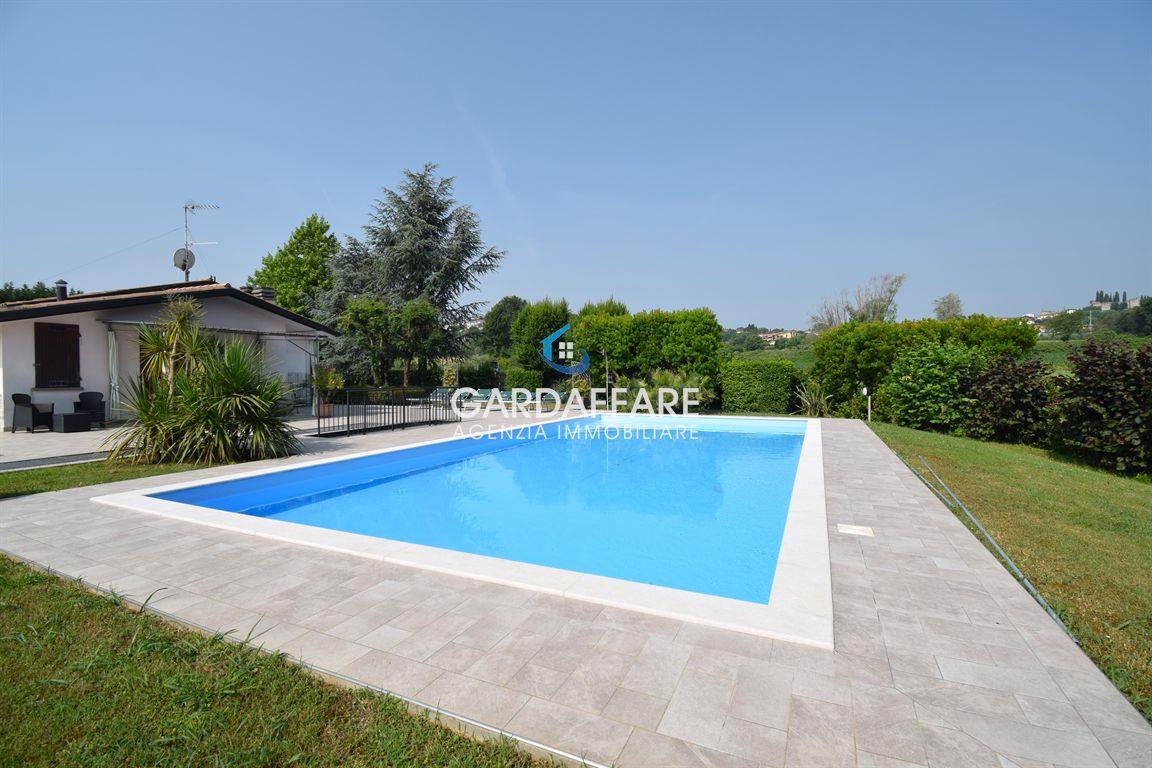 VILLA SINGOLA A SOIANO DEL LAGO