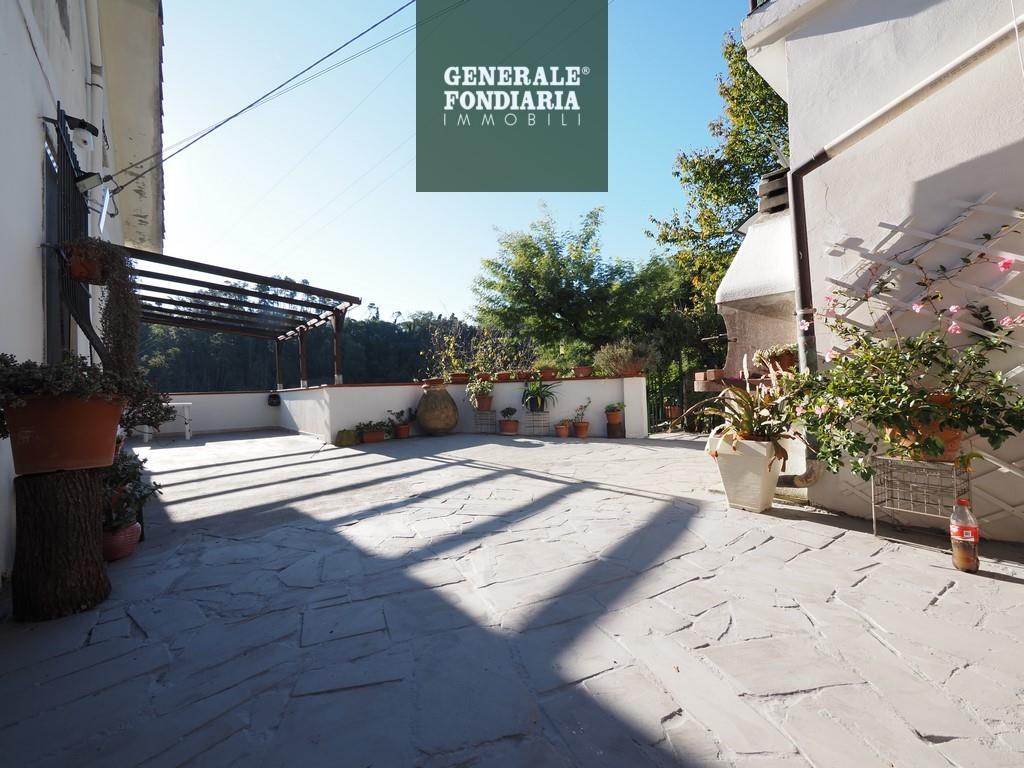 Due appartamenti in trifamiliare, Lerici