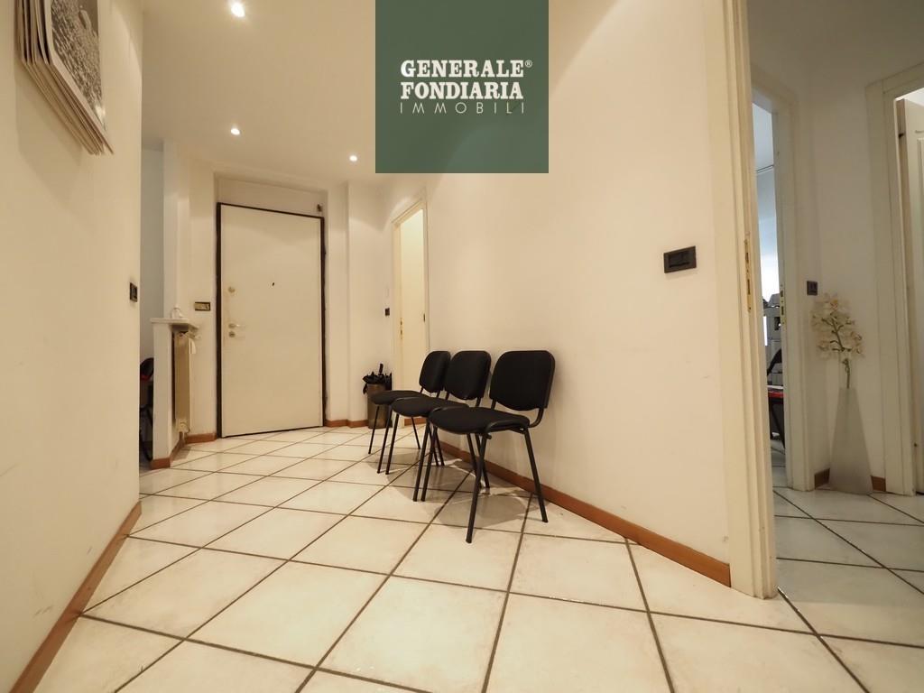 Appartamento di 5 vani, Zona Ospedale