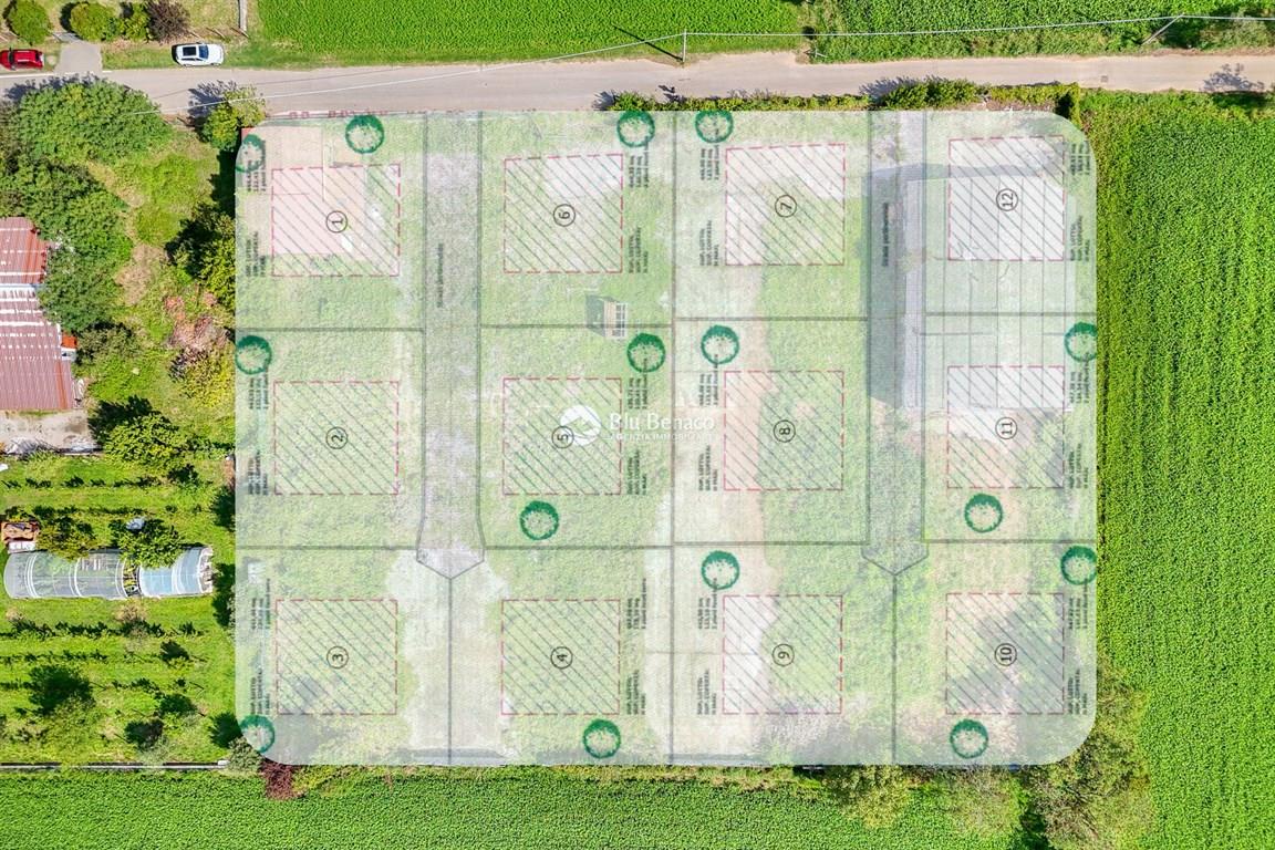 Calvagese della Riviera, terreno edificabile urbanizzato