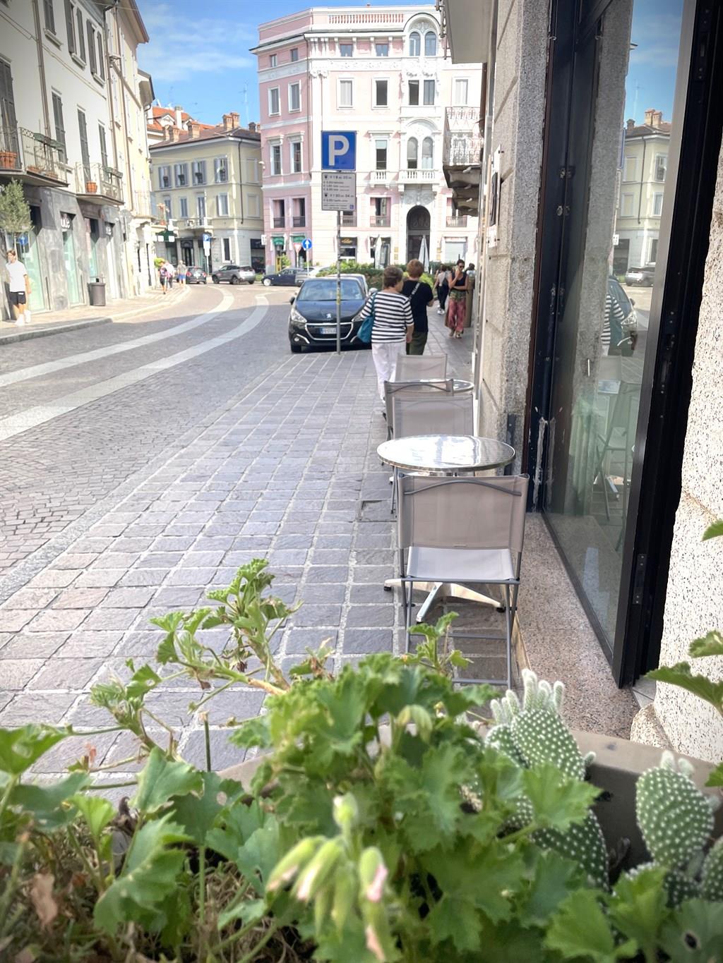 MONZA CENTRO STORICO VENDESI BAR PONTE DEI LEONI