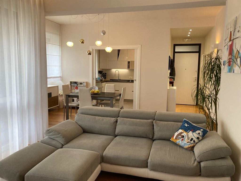 SIENA, IMMEDIATE VICINANZE DELLA CITTA': ZONA CAPPUCCINI. Appartamento ristrutturato in bella palazzina