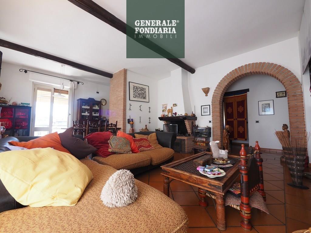 Appartamento in centro a Ceparana.