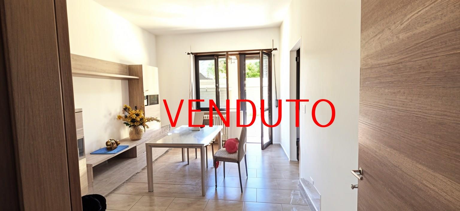 Trilocale ristrutturato già arredato con doppia esposizione – pronto da abitare