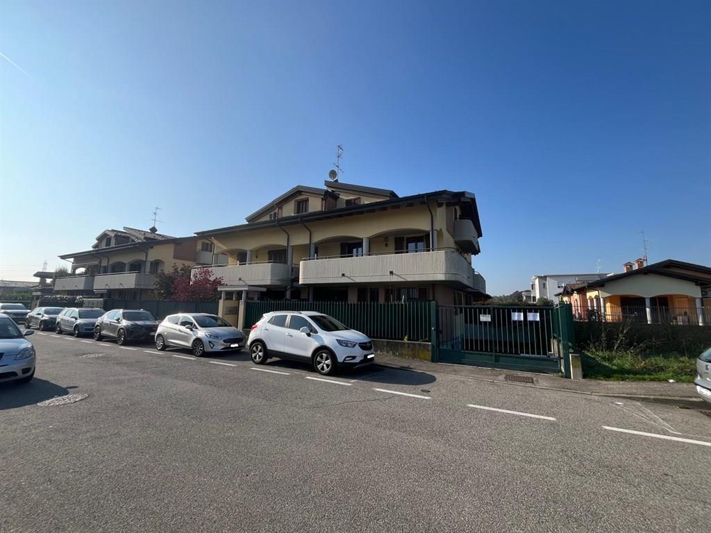 Box in Vendita a Cavenago di Brianza