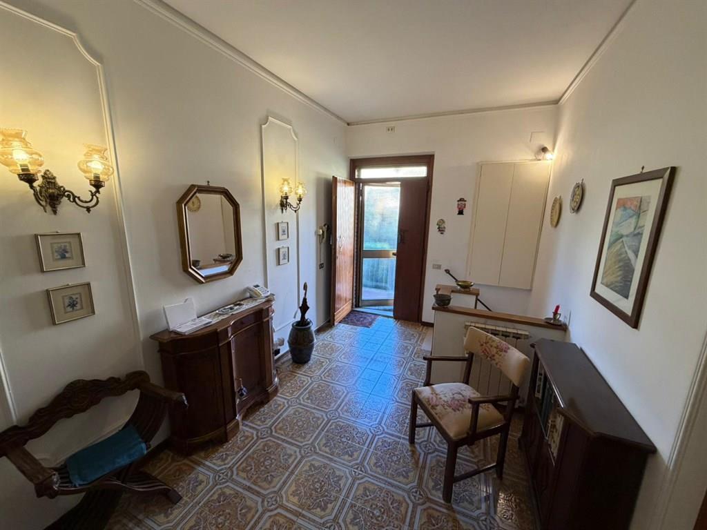 SIENA, ZONA NORD: VICO ALTO. Appartamento in fabbricato quadrifamiliare